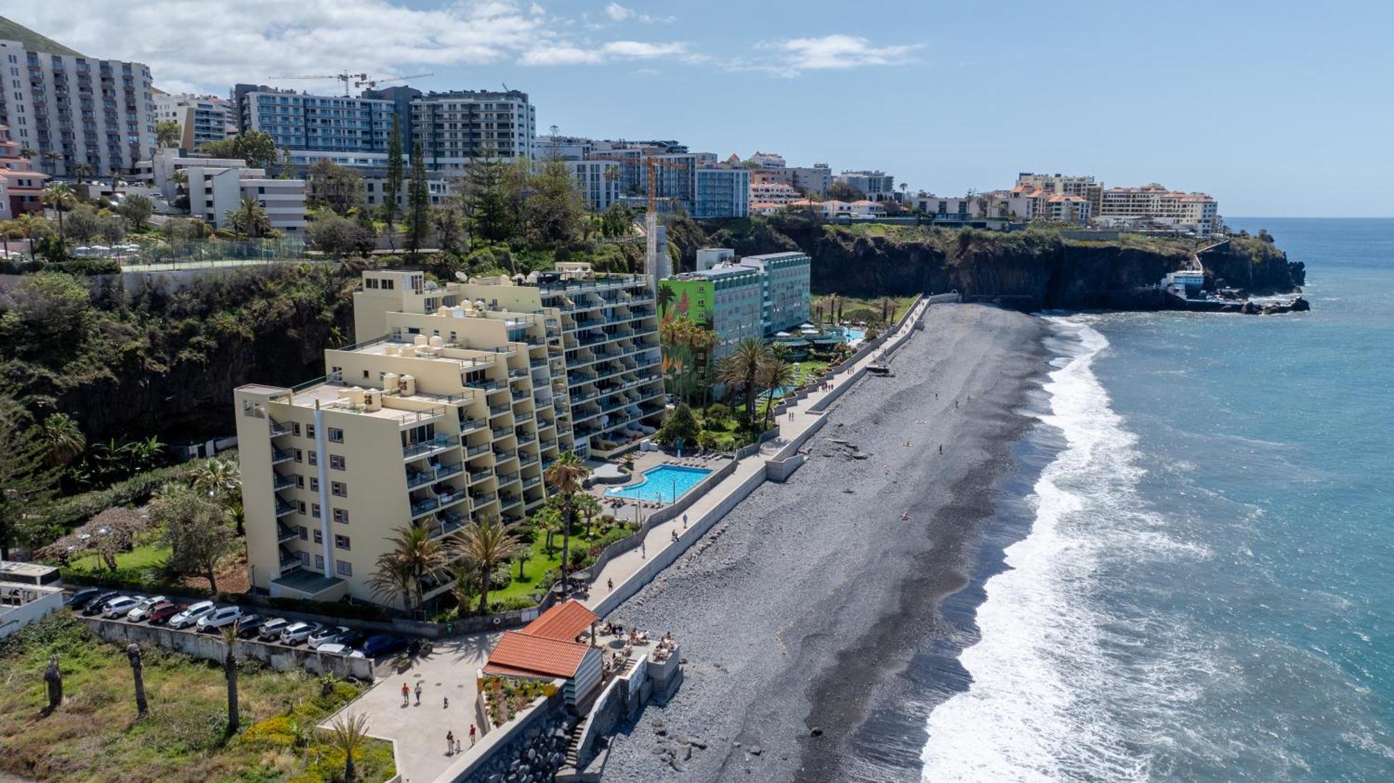 Atlantic View Apartment At Formosa Beach Funchal  Exterior photo